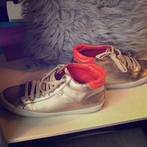 Tory Burch Sneaker